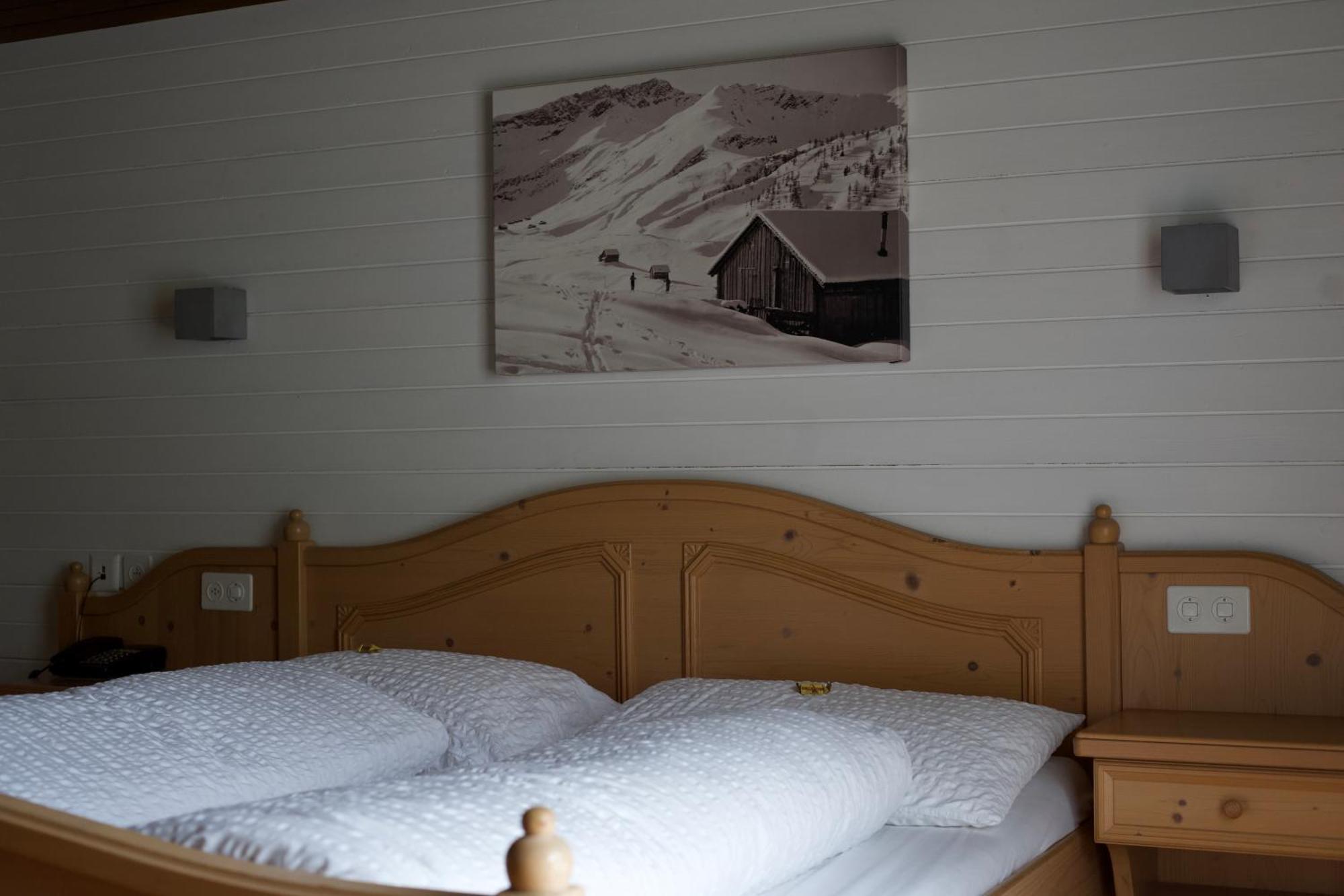 Voegeli Alpenhotel Malbun Luaran gambar